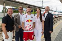 FC Red Bull und Verkehrsverbund kooperieren (c) Neumayr