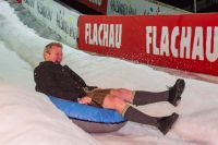 Snowtube Spass aus Flachau (c) SalzburgerLand