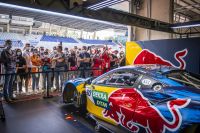 DTM Spielberg Pitwalk (c) Lucas Pripfl Red Bull Content Pool.jpg